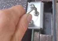 Как установить врезные, накладные, ввертные или скрытые петли на межкомнатную дверь