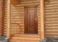 Какие межкомнатные двери установить в деревянном доме