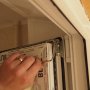Как снять с петель и отрегулировать пластиковую балконную дверь